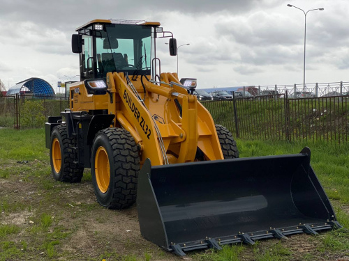 фронтальный погрузчик builder zl32